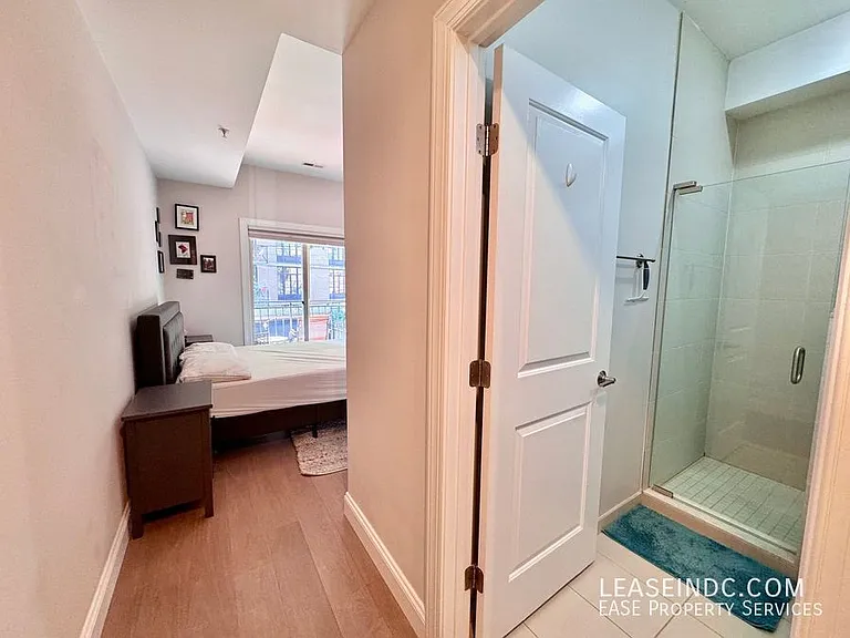 410 M St NW #2 — Photo 17