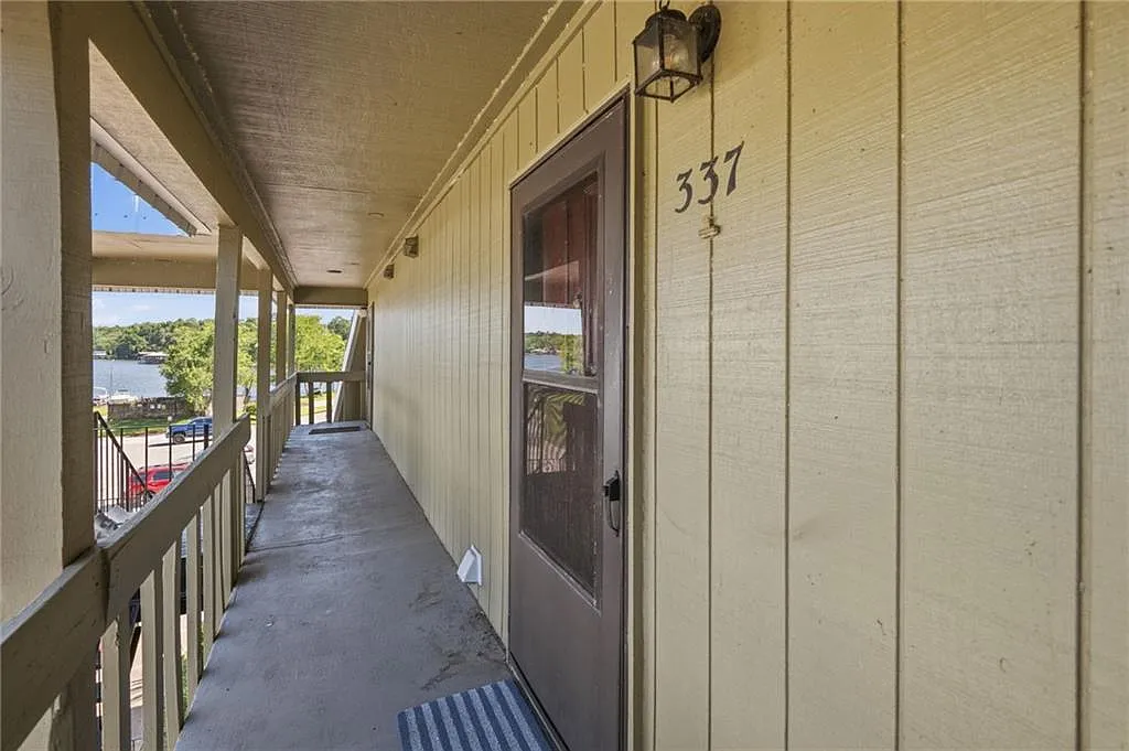 1 bed, 1.0 bath, 650 sqft, $1,100 — Photo 1