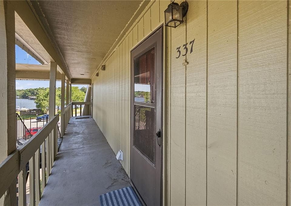 1st image of 337 Riverbend Dr