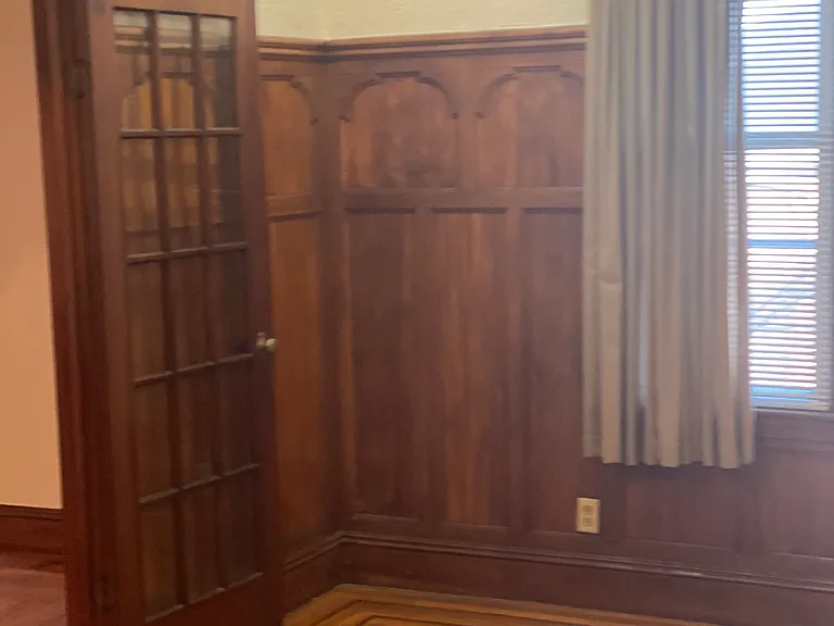 Dining room (one side)