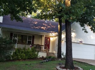 1913 Cash St, Neosho, MO 64850