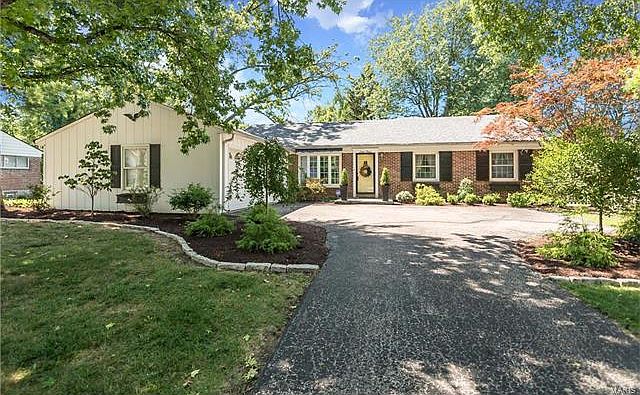 1st image of 730 Oak Valley Dr