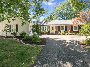 730 Oak Valley Dr, Saint Louis, MO