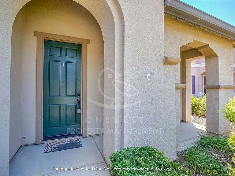 1362 Paddington Way — Photo 4