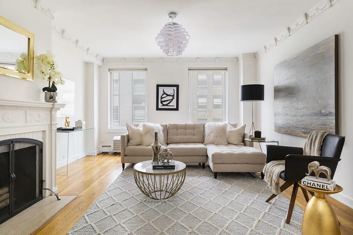 40 W 55th St APT 6B photo 1