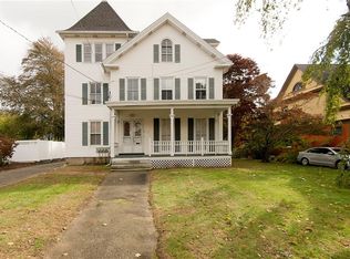 52 Elm St, Westerly, RI 02891