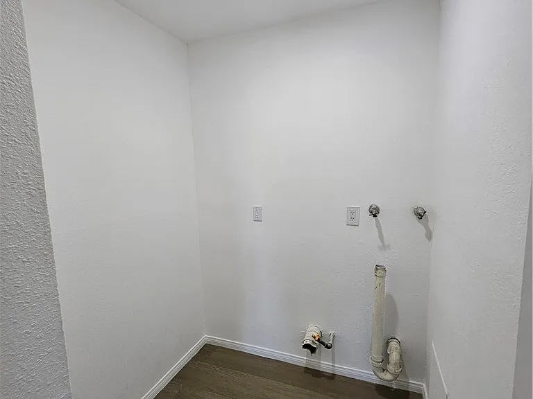1151 Clark St #1151 — Photo 9