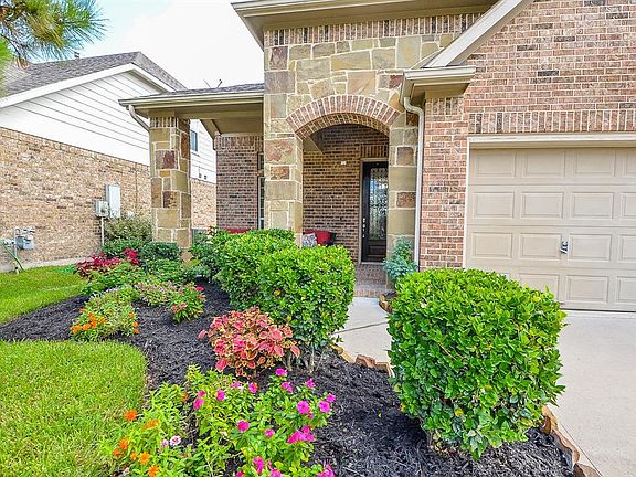3rd image of 6315 Denison Oaks Dr