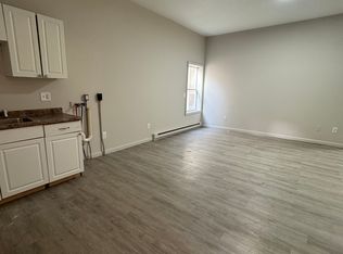 50 Hunters Ave APT 1, Taftville, CT 06380