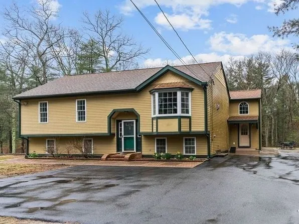 20 Whiting St, Wrentham, MA 02093