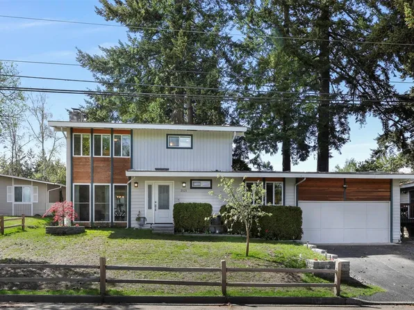 2121 170th Avenue NE, Bellevue, WA 98008