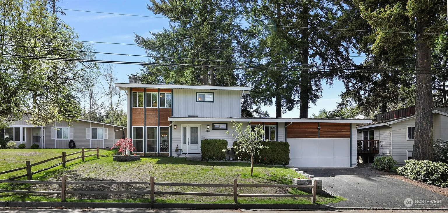 2121 170th Avenue NE photo 1