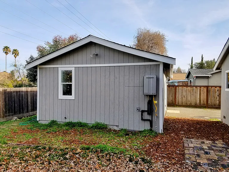 1242 New Hampshire Dr — Photo 34