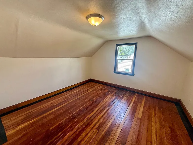 1314 W Thomas St — Photo 19