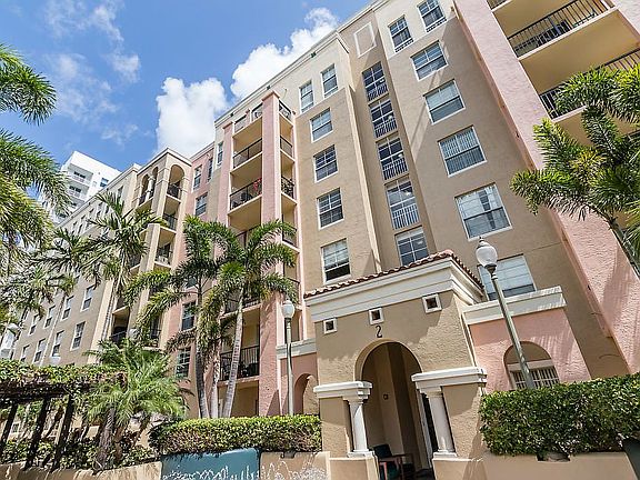 2nd image of 520 SE 5th Ave APT 3406