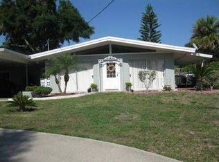 630 Lake Elizabeth Dr, Winter Haven, FL 33884