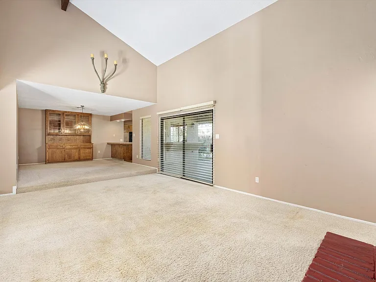 7808 Selkirk Dr — Photo 8