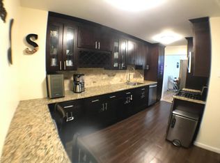 106 Chestnut Way, Manalapan, NJ 07726