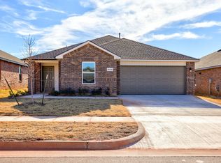 10516 SW 41st St, Mustang, OK 73064