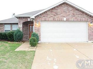 707 White Fields Way, Arlington, TX 76002