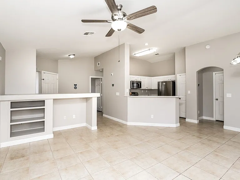 716 Castlebridge Ave — Photo 6