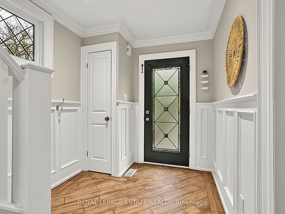 4th image of 63 Beaufort Rd