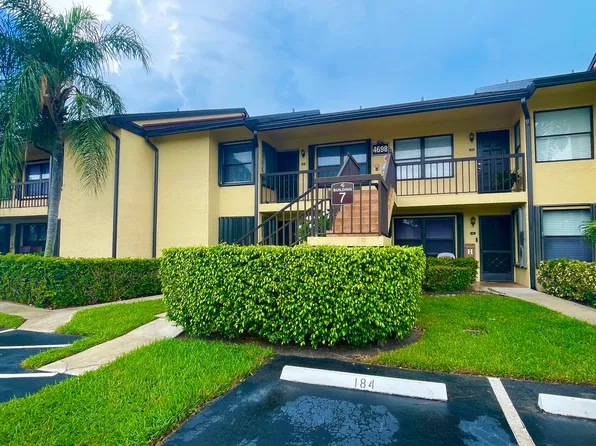 4698 Lucerne Lakes Blvd E APT 203, Lake Worth, FL 33467