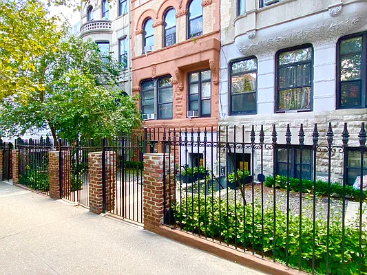 Rented by Voro NYC | media 10