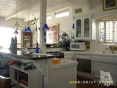 2nd image of 4800 N Oceanaire Blvd