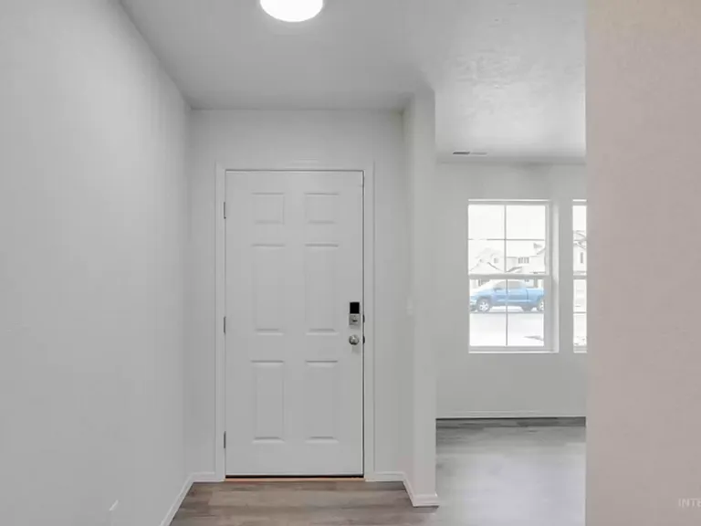 2523 E Moon Eye Dr — Photo 3