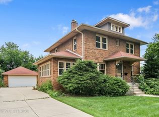516 S Washington St, Wheaton, IL 60187