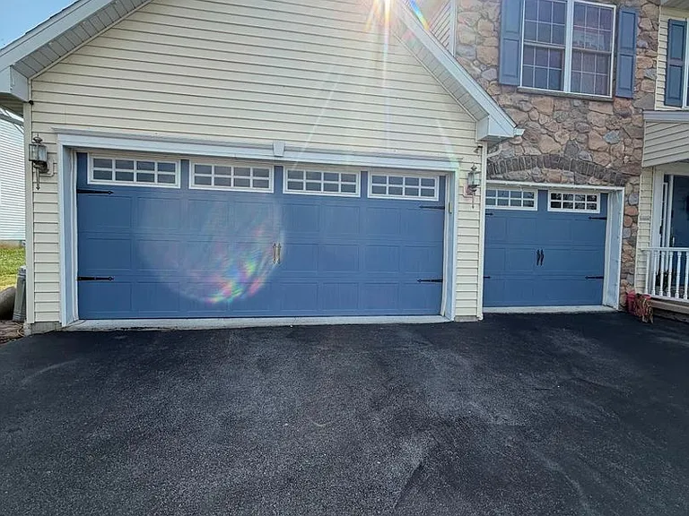 1014 Helm Ln — Photo 2