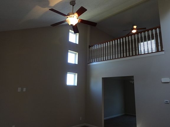 3rd image of 274 Rockbrook Crossing Ct