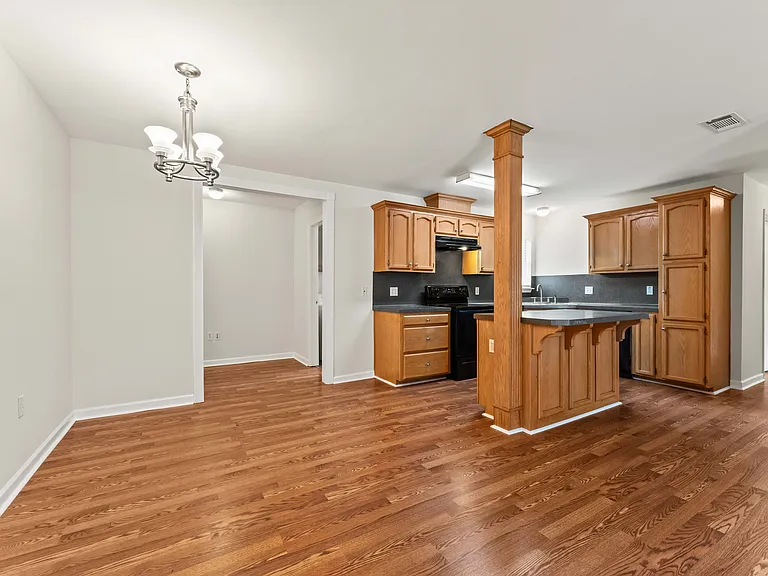 30700 Country Club Ln — Photo 10