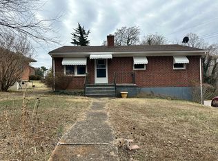 735 Smith St, Martinsville, VA 24112