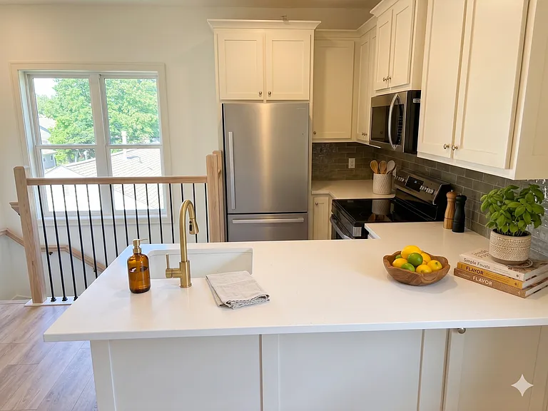 8113 Greystone St — Photo 4