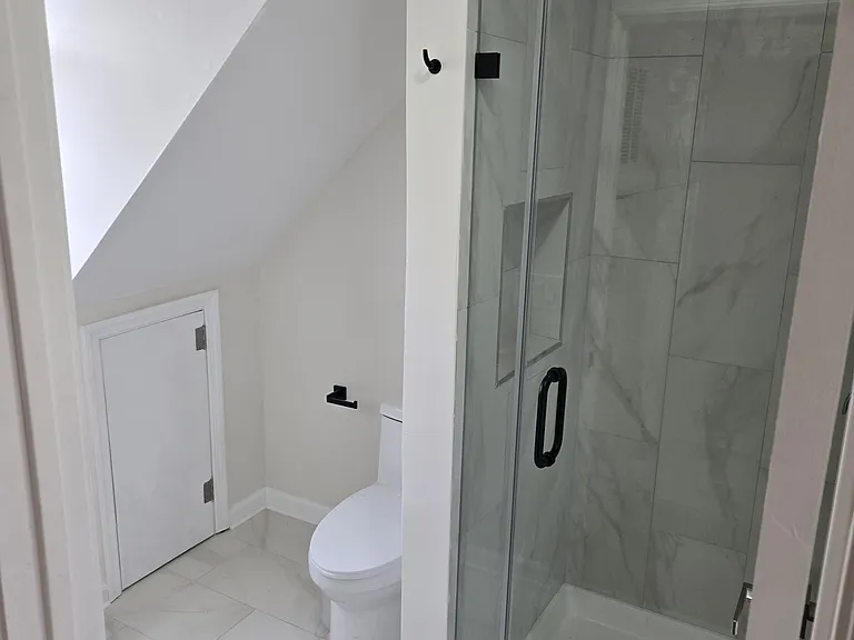 13 Vermont Ave — Photo 10