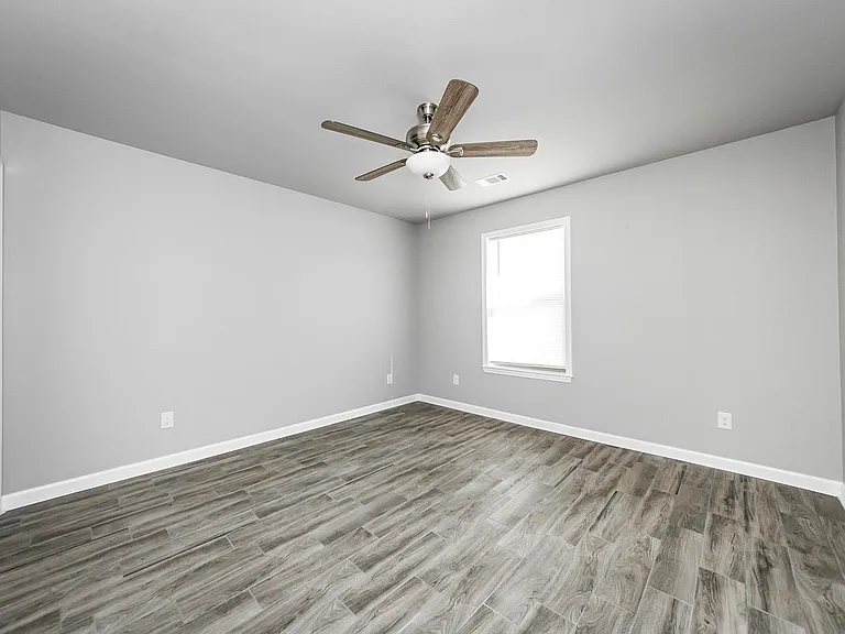109 Elm St #11 — Photo 9