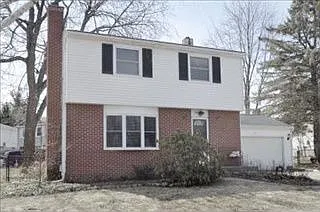 144 Kinross Ct NE photo 1