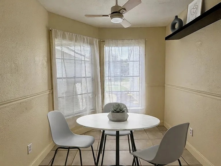 Dining Area (Virtually Stage)