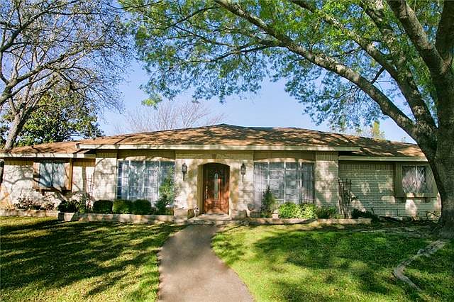 1st image of 6812 Del Prado Ave