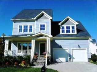 410 Streamwood Dr, Holly Springs, NC 27540