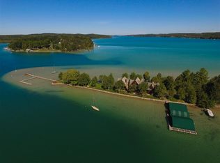 5995 Tamarack Ln, Petoskey, MI 49770