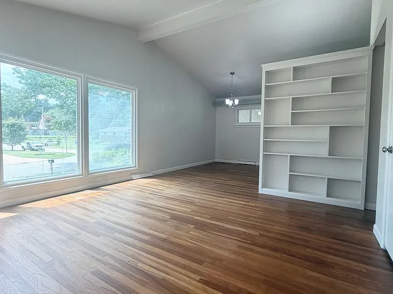 621 Pinellas Dr — Photo 6