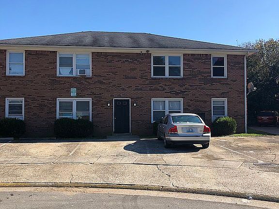 3rd image of 214 Curry Ct