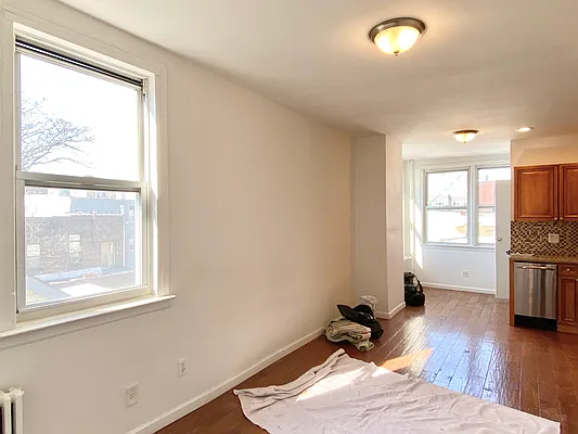 Rented by TheRealEstateCompany.com LLC | media 34