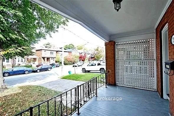3 bed, $4,900 — Photo 2
