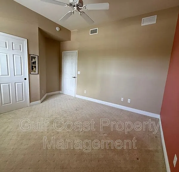 13860 Avon Park Cir — Photo 46