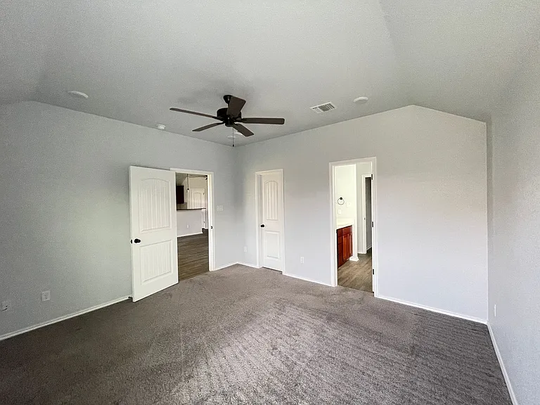 808 Hickok Dr — Photo 18