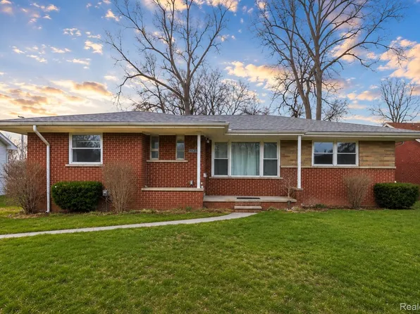 25253 Eureka Dr, Warren, MI 48091